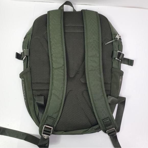Athleta Brand Excursion Backpack
(Like New Condition)
Color: Olive Green - Picture 5 of 6